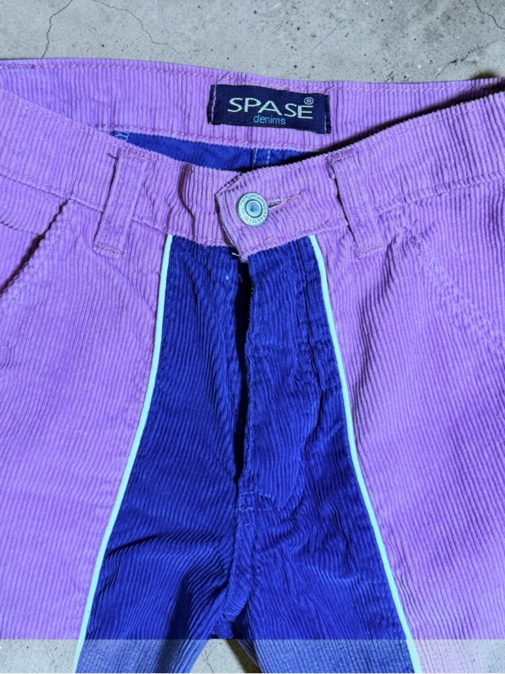 SPASE VINTAGE Two-Tone Purple & Blue Flare Jeans by - Picture 2 of 5